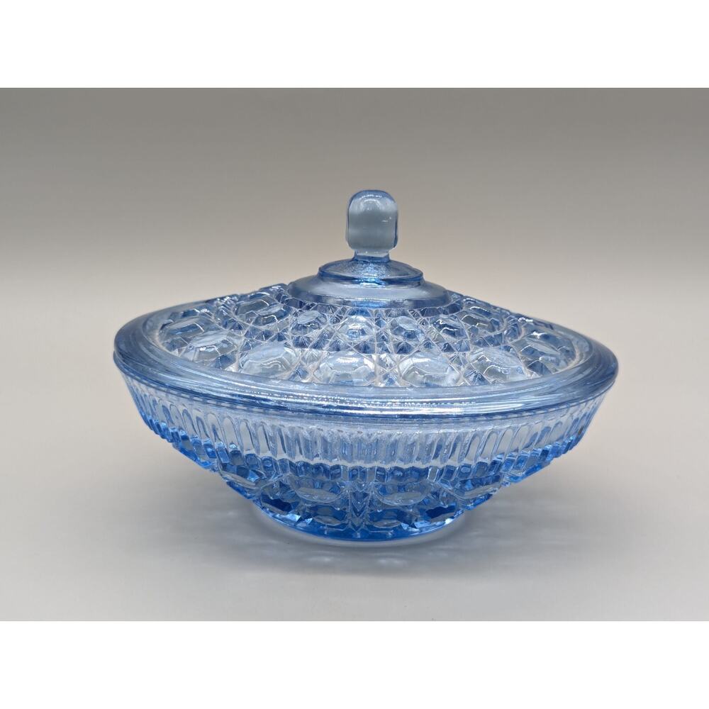 Indiana Glass Windsor Candy Box And Cover 5" Pastel Blue Glass Dish 0593